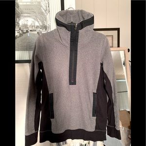Lululemon Chaturanga Pullover Size 8